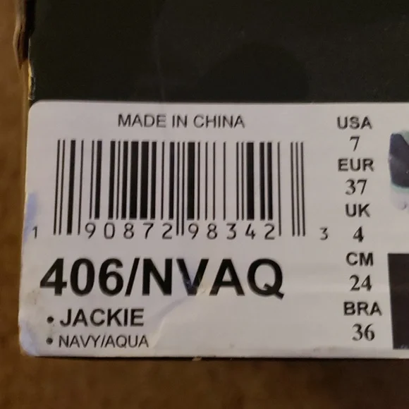 Sketcher's safety shoes size 7 - Picture 5 of 5